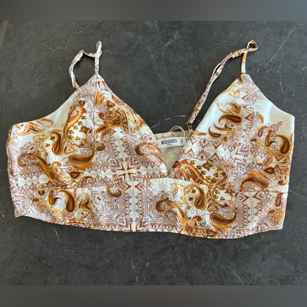 Missguided Paisley Print Top in Cream and Brown